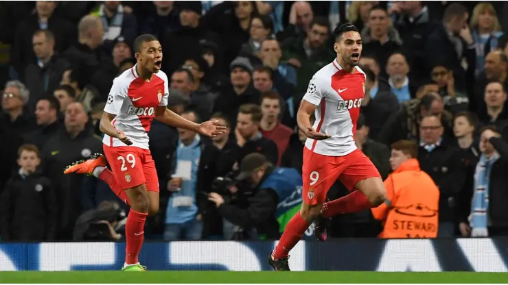 Kylian Mbappé y Radamel Falcao, en su etapa juntos con AS Mónaco.
