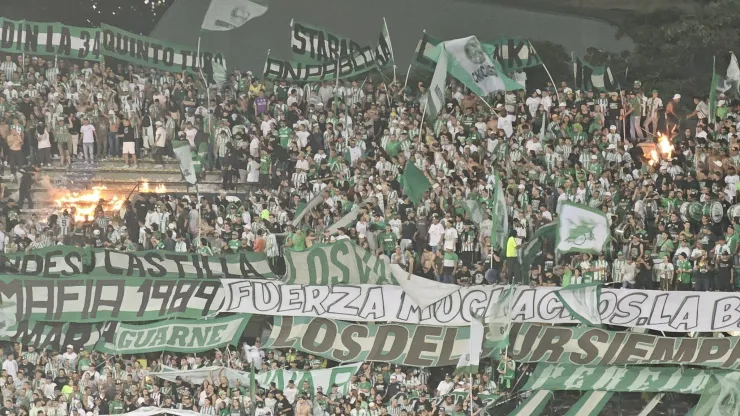 Así quedó la tribuna del Atanasio Girardot, quemada por hinchas de Atlético Nacional