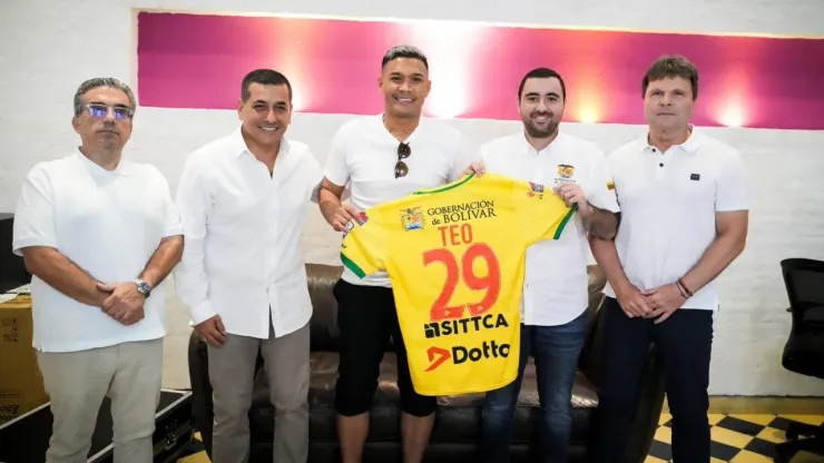 Teófilo Gutiérrez en su nuevo club.
