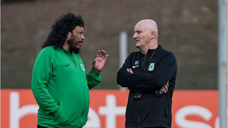 Pablo Repetto junto a René Higuita.
