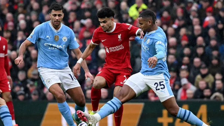 Luis Díaz en el partido del Liverpool vs. Manchester City.
