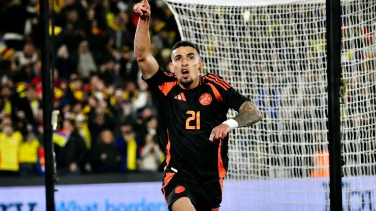 Daniel Muñoz celebra el gol vs. España.
