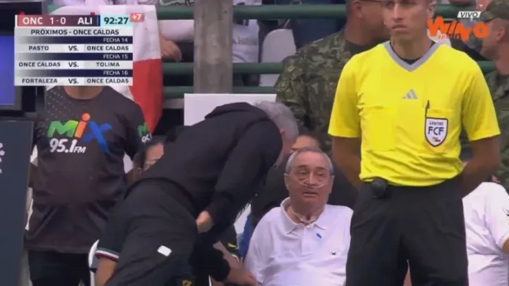 Luis Fernando Montoya y Hernán Darío Herrera, técnico de Once Caldas.
