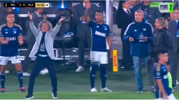 La curiosa imagen que dejó Alberto Gamero en el debut de Millonarios en la Copa Libertadores 2024.
