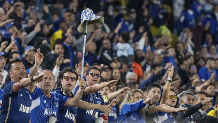 Hinchas de Millonarios en el estadio El Campín de Bogotá.
