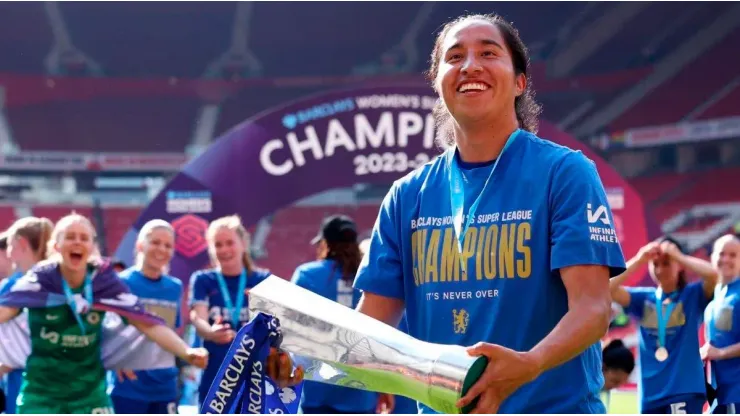 Mayra Ramírez, la primera colombiana en ganar el título de la liga inglesa femenina.
