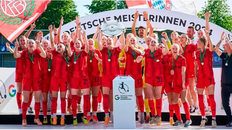 Ana María Guzmán festejó el título de la Bundesliga femenina en Alemania.
