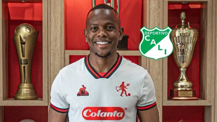 Yerson Candelo posando con la camiseta del América de Cali.
