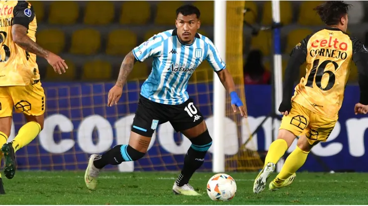 Roger Martínez, jugador de Racing Club en Argentina.
