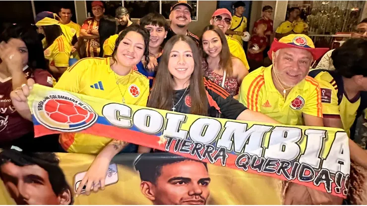 Hinchas de Colombia se tomaron las calles de Glendale para acompañar a la Selección.
