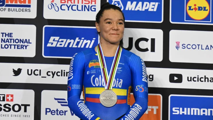 Martha Bayona de Colombia en el ciclismo se ruta.
