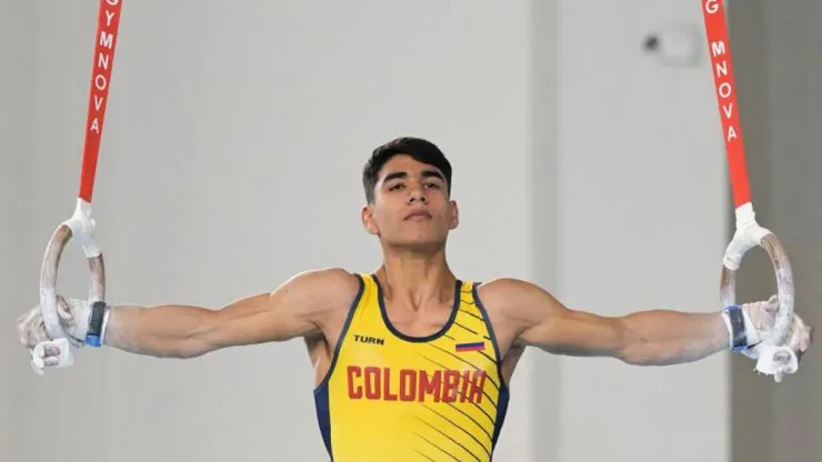 Ángel Barajas, ganador de la medalla de plata en barra fija en París 2024.
