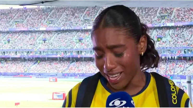 Natalia Linares, atleta colombiana en la prueba de Salto Largo en París 2024.
