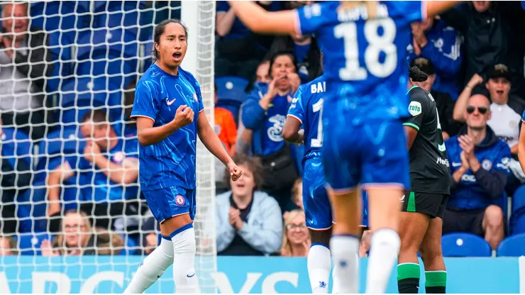 Mayra Ramírez festeja su gol en el amistoso ante Feyenoord.
