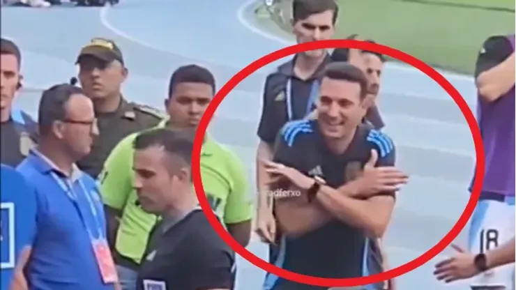 Publican video de la reacción de Scaloni cuando el árbitro pitó el penal después de revisar el VAR