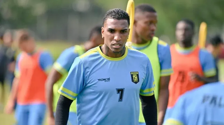 Johan Arango entrenando con el Internacional de Palmira.
