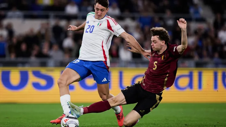 Andrea Cambiaso y Maxim De Cuyper disputan la pelota en el último enfrentamiento entre Italia y Bélgica.
