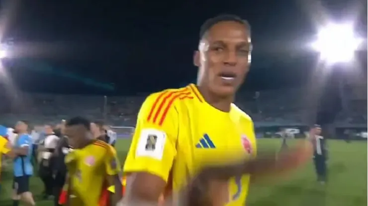 Yerry Mina al momento del golpe.
