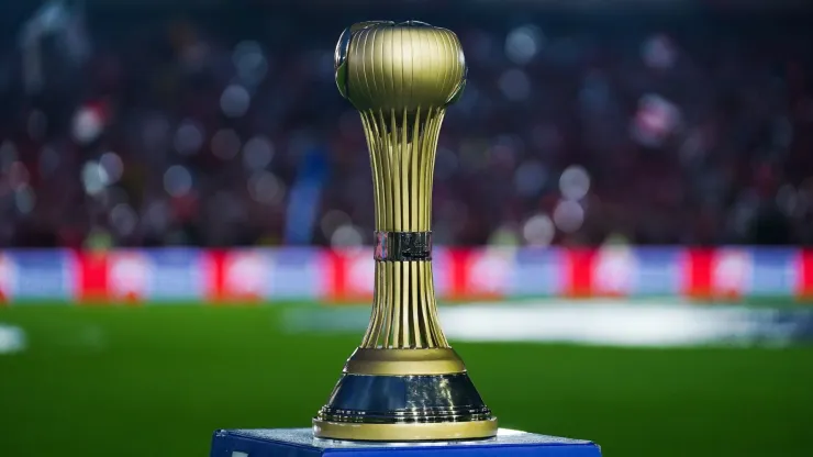 El trofeo para el campeón de la Liga Dimayor 2024-II.
