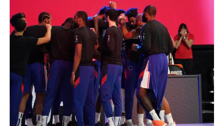 The Philadelphia 76ers before a game in the bubble. (Getty)
