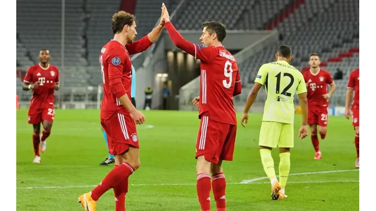 Leon Goretzka (left) and Robert Lewandowski (right) celebrate during Bayern 4-0 win over Atlético. (Getty)
