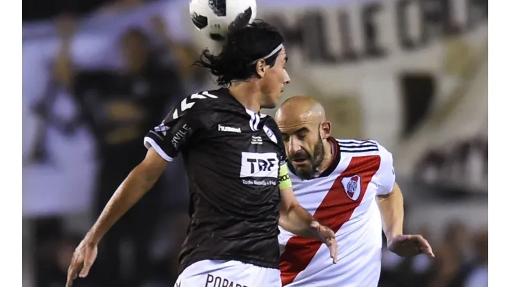 Platense and River in a Copa Argentina game in 2018, when they were in different divisions (Getty).
