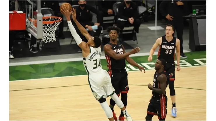 Giannis Antetokounmpo & Jimmy Butler. (Getty)
