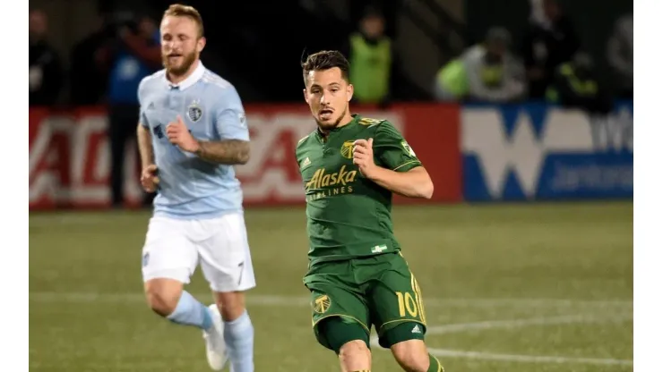 Johnny Russell of Sporting Kansas City (left), and Sebastian Blanco of Portland Timbers (right) (Getty)
