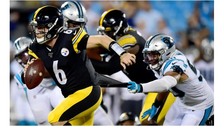 Carolina Panthers vs Pittsburgh Steelers. (Getty)
