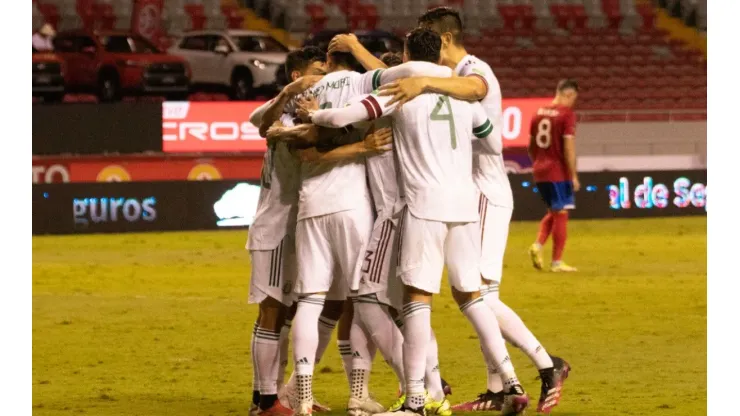 Mexico celebrate their goal (Getty).
