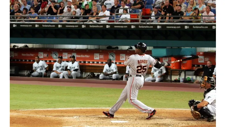 Barry Bonds #25 of the San Francisco Giants watches his two run home run, his 760th of his career against pitcher Rick VandenHurk of the Florida Marlins in 2007.
