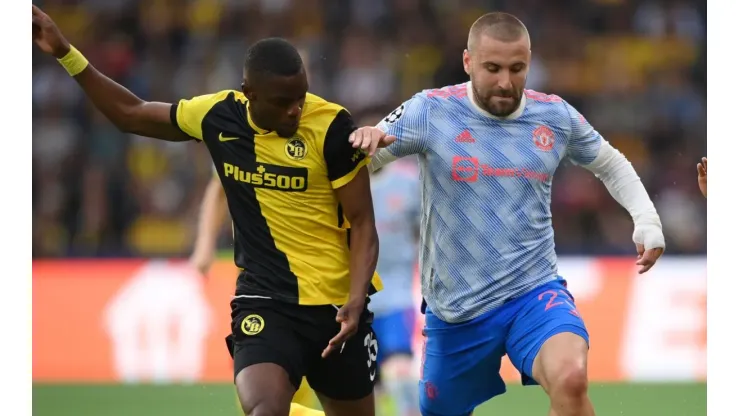 Luke Shaw of Manchester United (right) and Christopher Martins Pereira of Young Boys (left)
