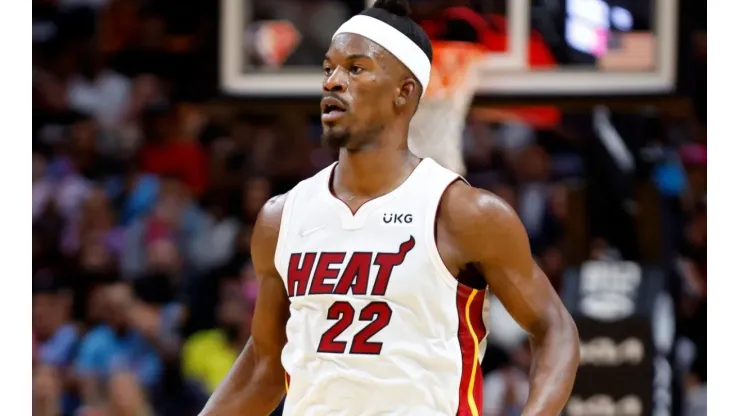 immy Butler of Miami Heat dribbles up the court against the Memphis Grizzlies
