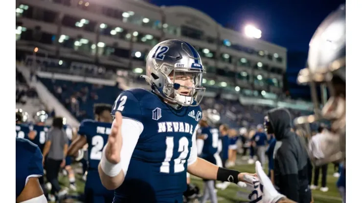 Quarterback Carson Strong of the Wolf Pack
