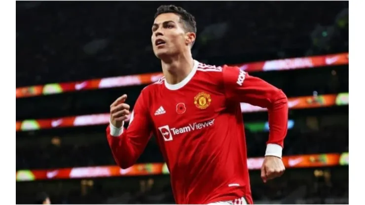 Cristiano Ronaldo of Manchester United celebrates scoring against Tottenham
