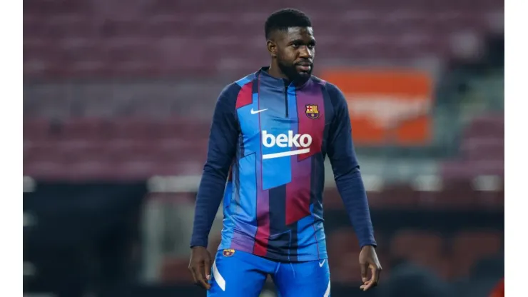 Samuel Umtiti signed a new deal with Barcelona that runs until 2026.
