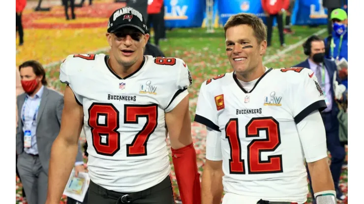 Rob Gronkowski (left) and Tom Brady.
