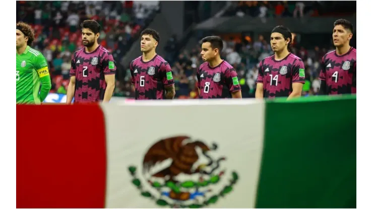 Players of Mexico line up during the national anthem ceremony
