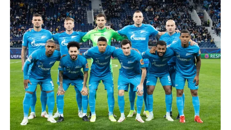 Team picture of Zenit during the 2021-22 UEFA Champions League.
