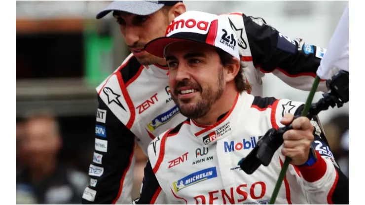 Fernando Alonso celebrates his victory in Le Mans
