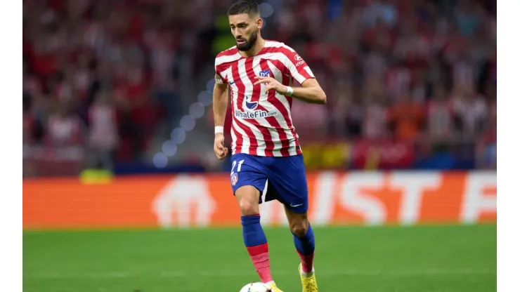 Yannick Carrasco missed a last-minute penalty kick against Bayer Leverkusen
