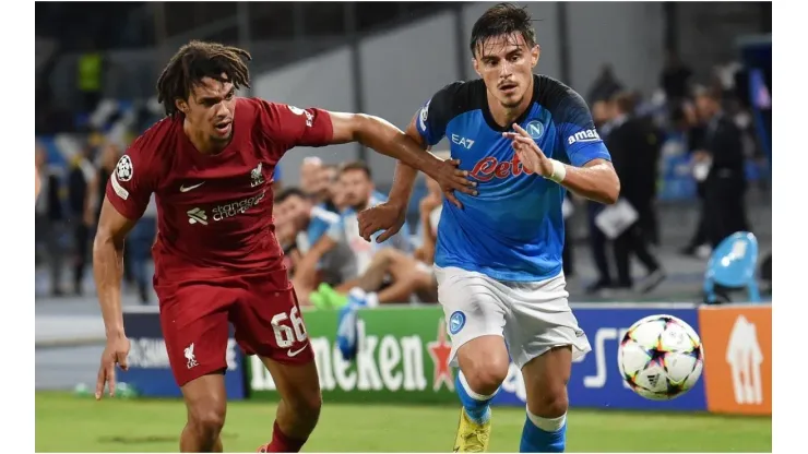 Trent Alexander-Arnold of Liverpool FC and Eljif Elmas of SSC Napoli
