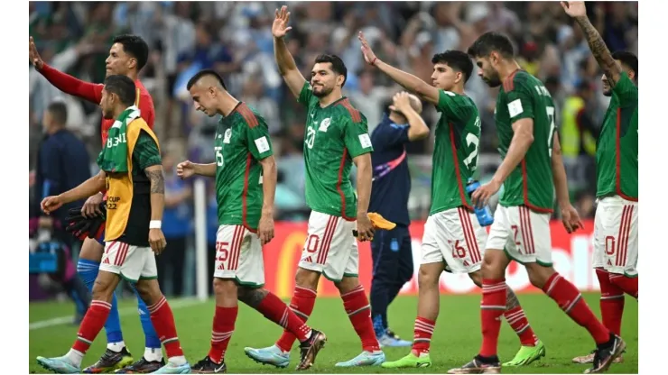 Mexico players applaud fans
