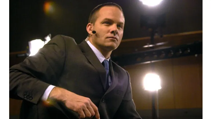 Eric Wynalda back in his ESPN days in 2007
