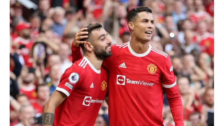 Bruno Fernandes and Cristiano Ronaldo with Manchester United
