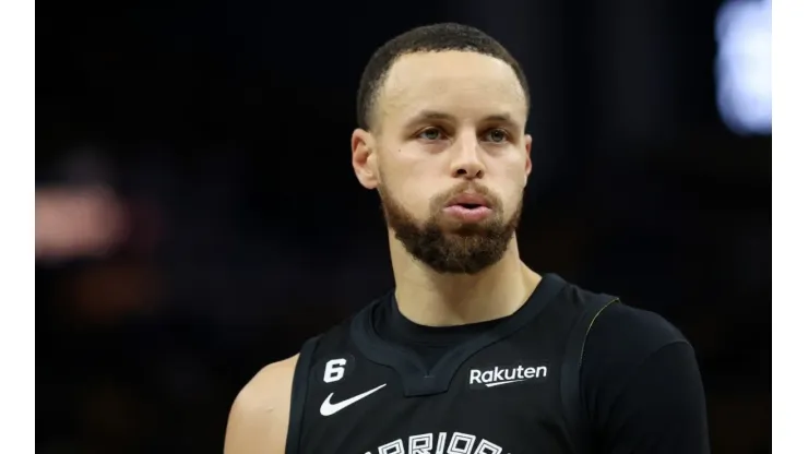 Steph Curry now shares record with Michael Jordan and Kareem Abdul-Jabbar