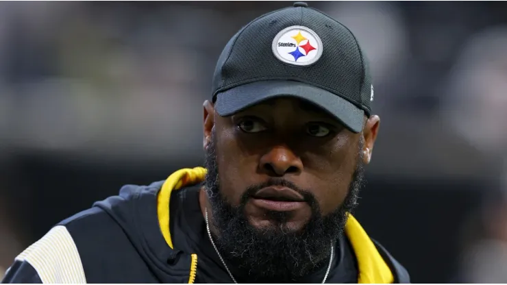 Mike Tomlin head coach of the Pittsburgh Steelers
