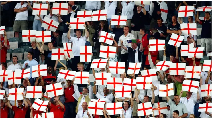 England fans
