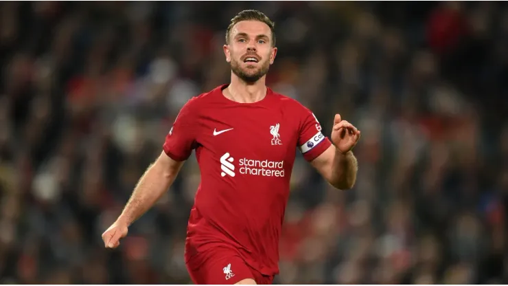 How does Jordan Henderson’s salary compare to other England teammates?