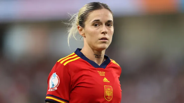 Mapi Leon with Spain's national team
